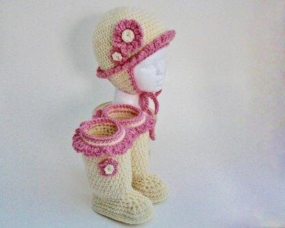 Baby Girl Frilly Ear Flap Hat and Boots 100G