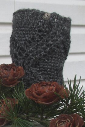 Cabled Diamonds Boot Cuff & Leg Warmer