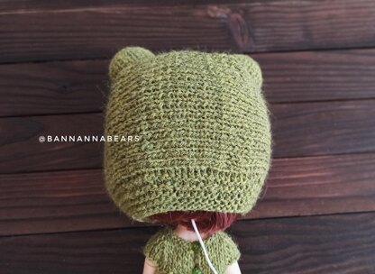 Froggie beanie for doll