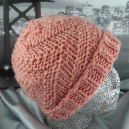 Superfast Zig Zag Beanie Hat