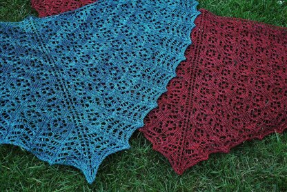 Heart of wales shawl