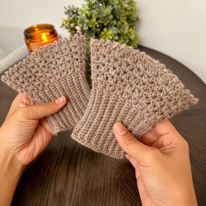 Ruffle Wrist Warmers