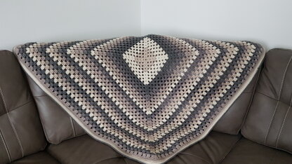 Caron cake blanket