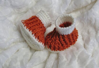 49-Ribbed Baby Booties