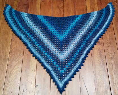 Crosshell Granny Shawl