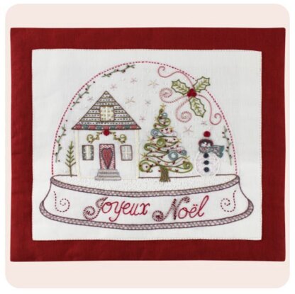 Un Chat Dans L'Aiguille Christmas Snow Globe Embroidery Kit