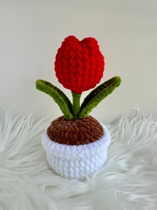 Tulip-Pot_No-Sew_Crochet Pattern.