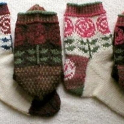 Art Nouveau Rose Socks