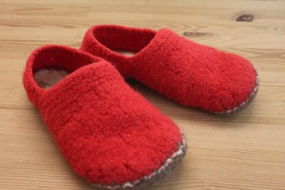 Sassy Slippers - Felted Seamless Shoes