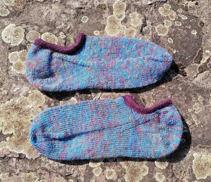 Sneaker Socks - Knitting Pattern 