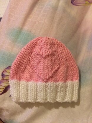 Cute Newborn Baby Beanie with Engraved Heart Pattern