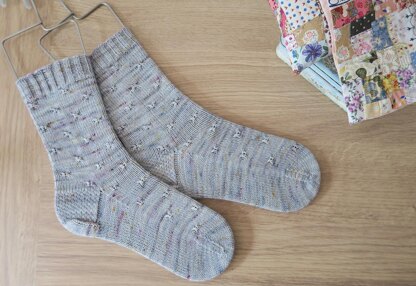 Scattered Kisses Socks