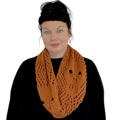 AMBAH Calvaria Scarf & Cowl PDF