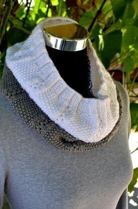 Two Colors Infinity Cowl