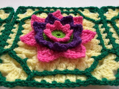 Flower square with border I by HueLaVive