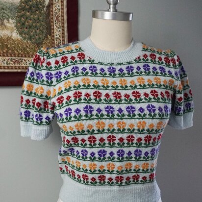 Happy Flowers Pullover