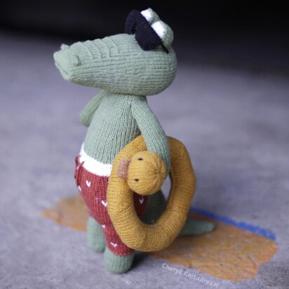 Crocodile Knitting pattern -  Alan