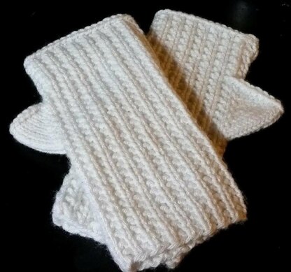 Simple Joy - Fingerless Mitts