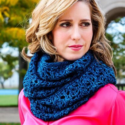 Leaflette Cowl