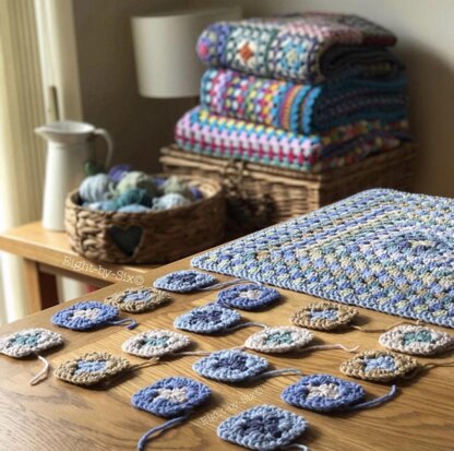 Granny Square Cushion – merinoandtomatoes