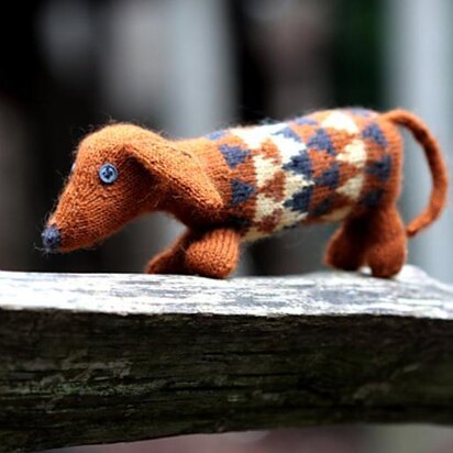 Dashing dachshund - knitting pattern