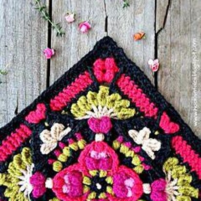 Perfectly Provincial 12 Square { Free Crochet Pattern }