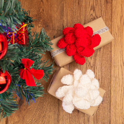 Deramores Christmas Present Bows PDF