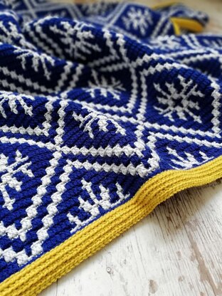 Midnight Snowflakes Blanket