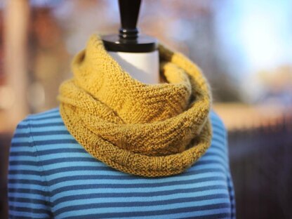 Dovetail Cowl