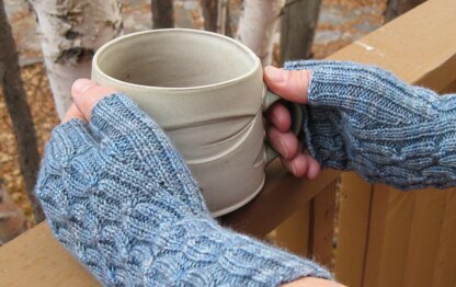 Pebbled Pathway Fingerless Mitts