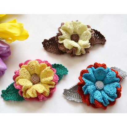 Crochet flower. Leaves applique. Flower embellishment. 3d crochet flower decoration. Flower brooch