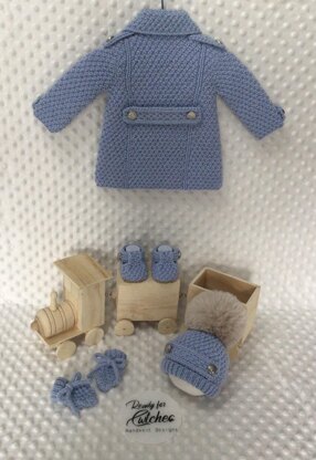 Dyn Bach (Little Man) Coat Set in DK