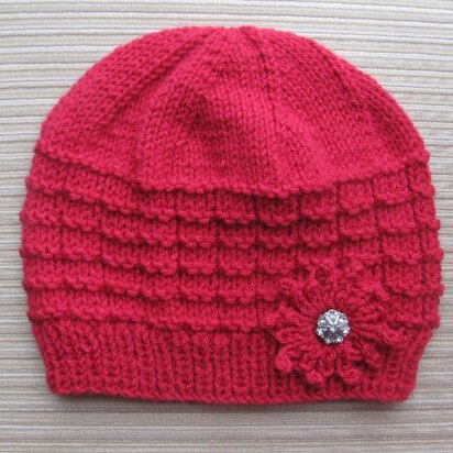 Red Hat in Waffle Stitch with a Knit Flower for a Lady - knitting pattern