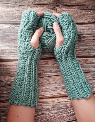 Felisha Mittens