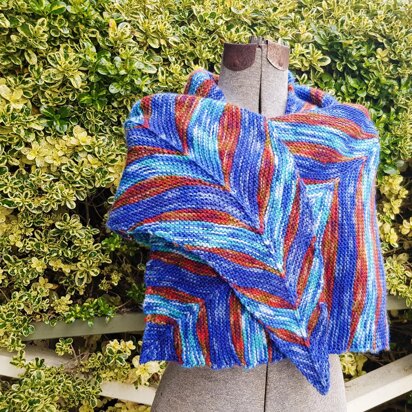 Dolmades Shawl