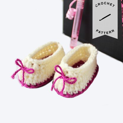 Sweetheart Baby Booties