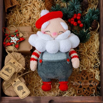 Santa Clause (Le Pere Noel) crochet pattern for chunky yarn