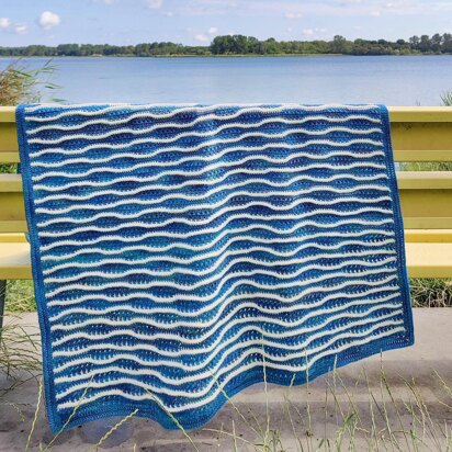 Dancing Wave Crests blanket