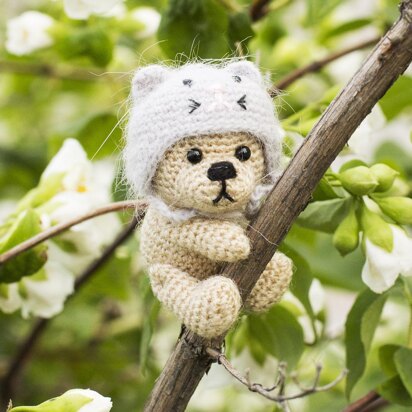 Mini Bear in hat