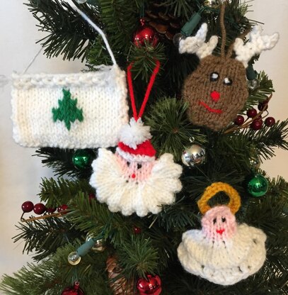 Easy Holiday Knit Ornaments