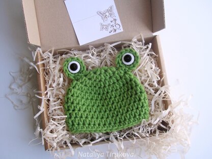 Frog Baby Hat and Booties