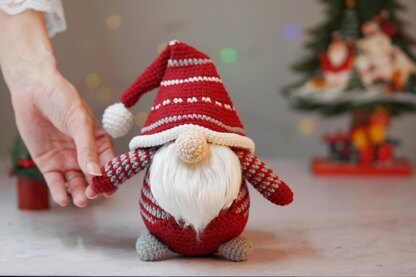Scandinavian Gnome crochet