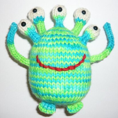 Knitted Alien