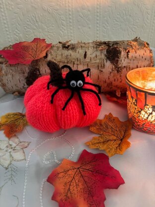 Spider Pumpkin straight needles easy knitting pattern autumn halloween home decor
