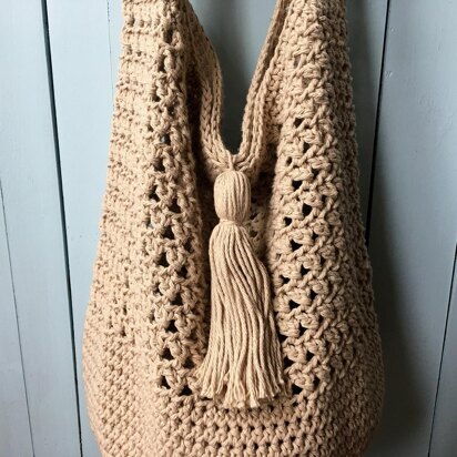 Crochet Bag Pattern: Bucket Bag Beauty