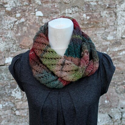 Melange Diagonal lace infinity scarf