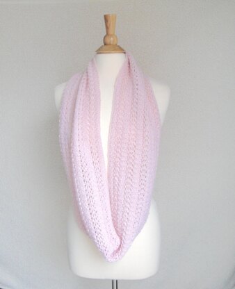 Featherweight Infinity Scarf