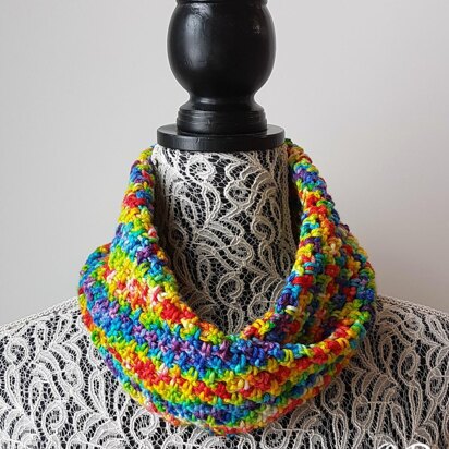 Chasing Rainbows Cowl