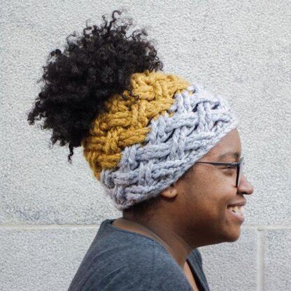 008-Chunky wavy hat for messy bun