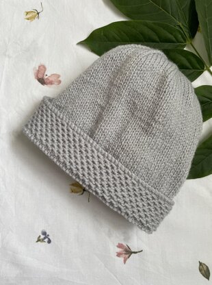 Little loops beanie